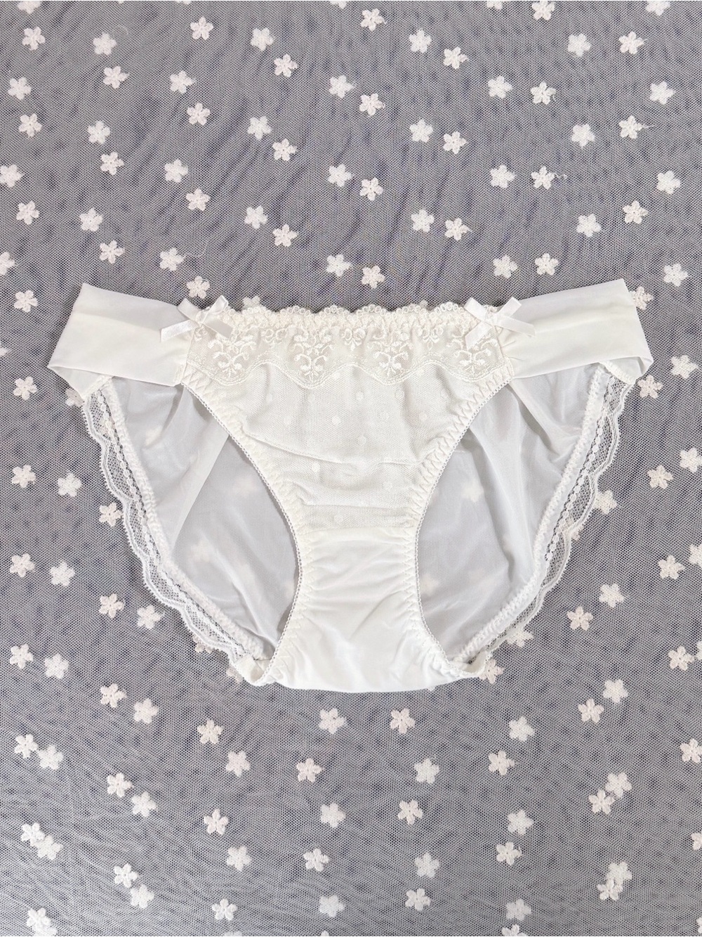 US-S Korean Cute Satin Bow Decoration Comfortable Waist Breathable Nylon Panties